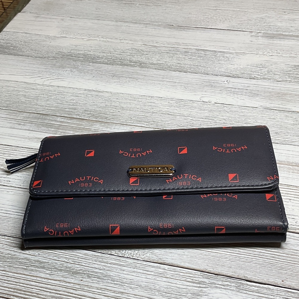 Nautica Snap NAVY, BLUE Trifold Women’s Wallet NICE RFID PROTECTION